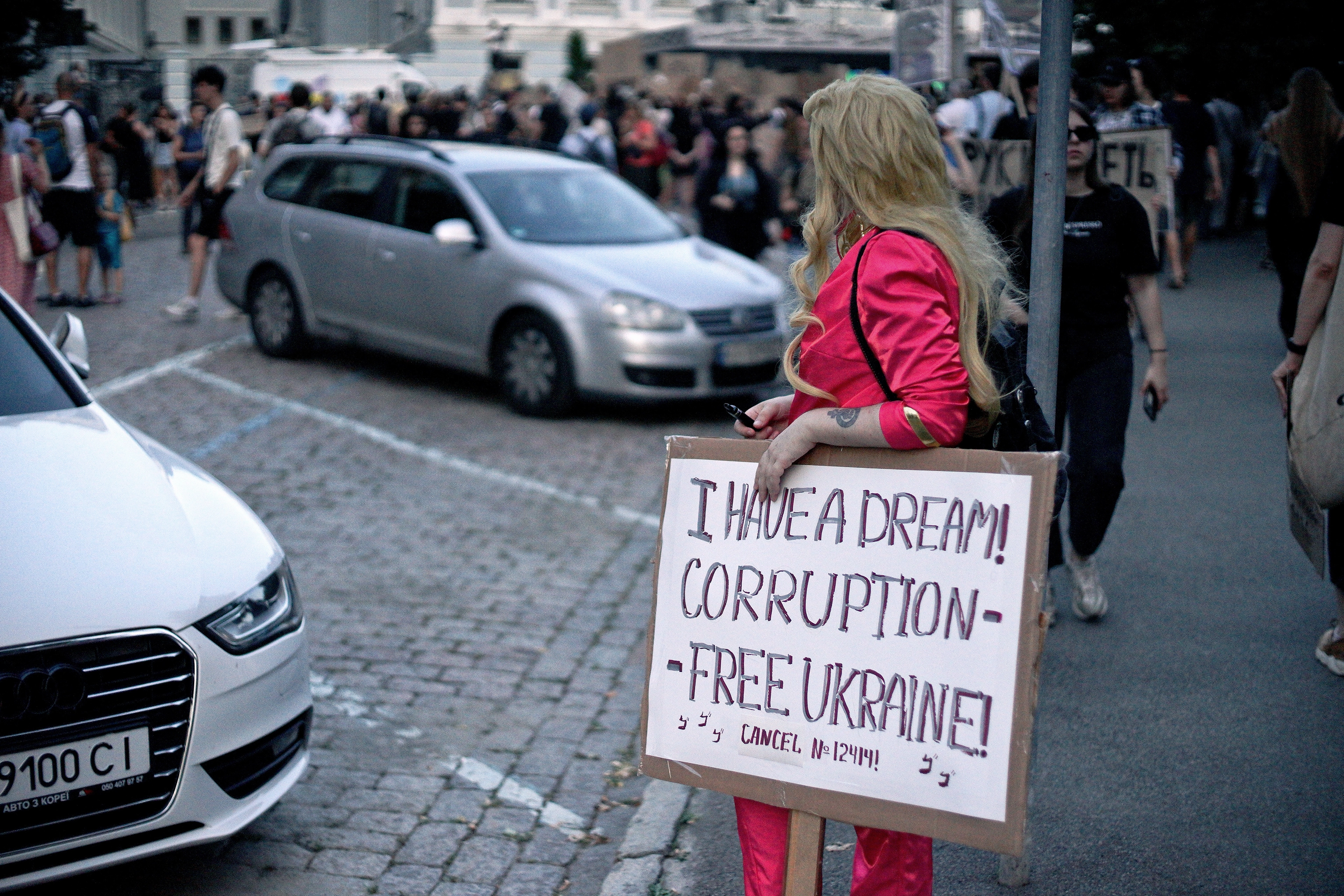 Photos: Kyiv’s Anti-Graft Protest Enters 3rd Day Despite Zelensky’s Reversal