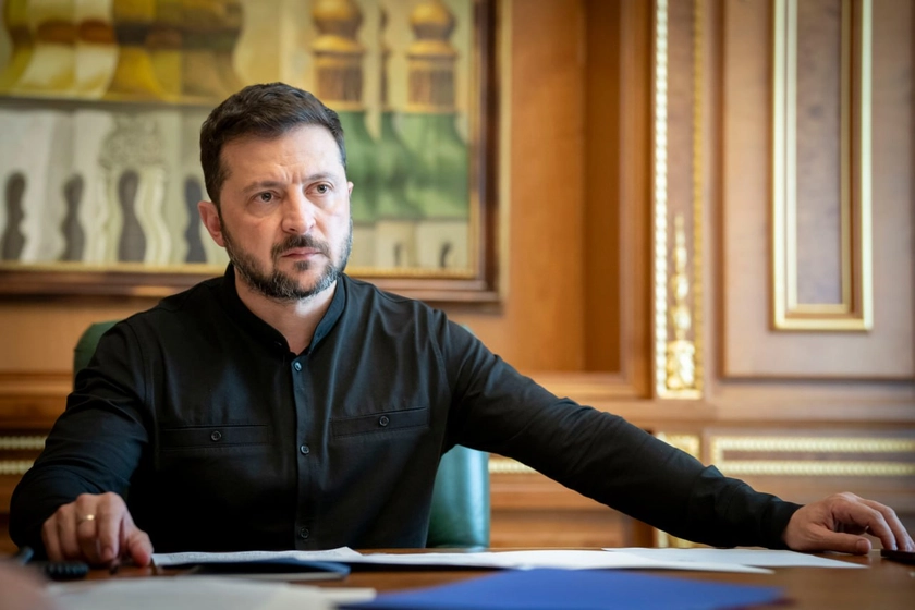 After Mass Protests, Zelensky Backs Draft Law to Restore NABU, SAPO Independence