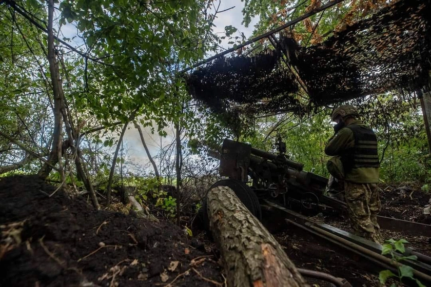 ЗСУ продовжують операції на території РФ, - Сирський