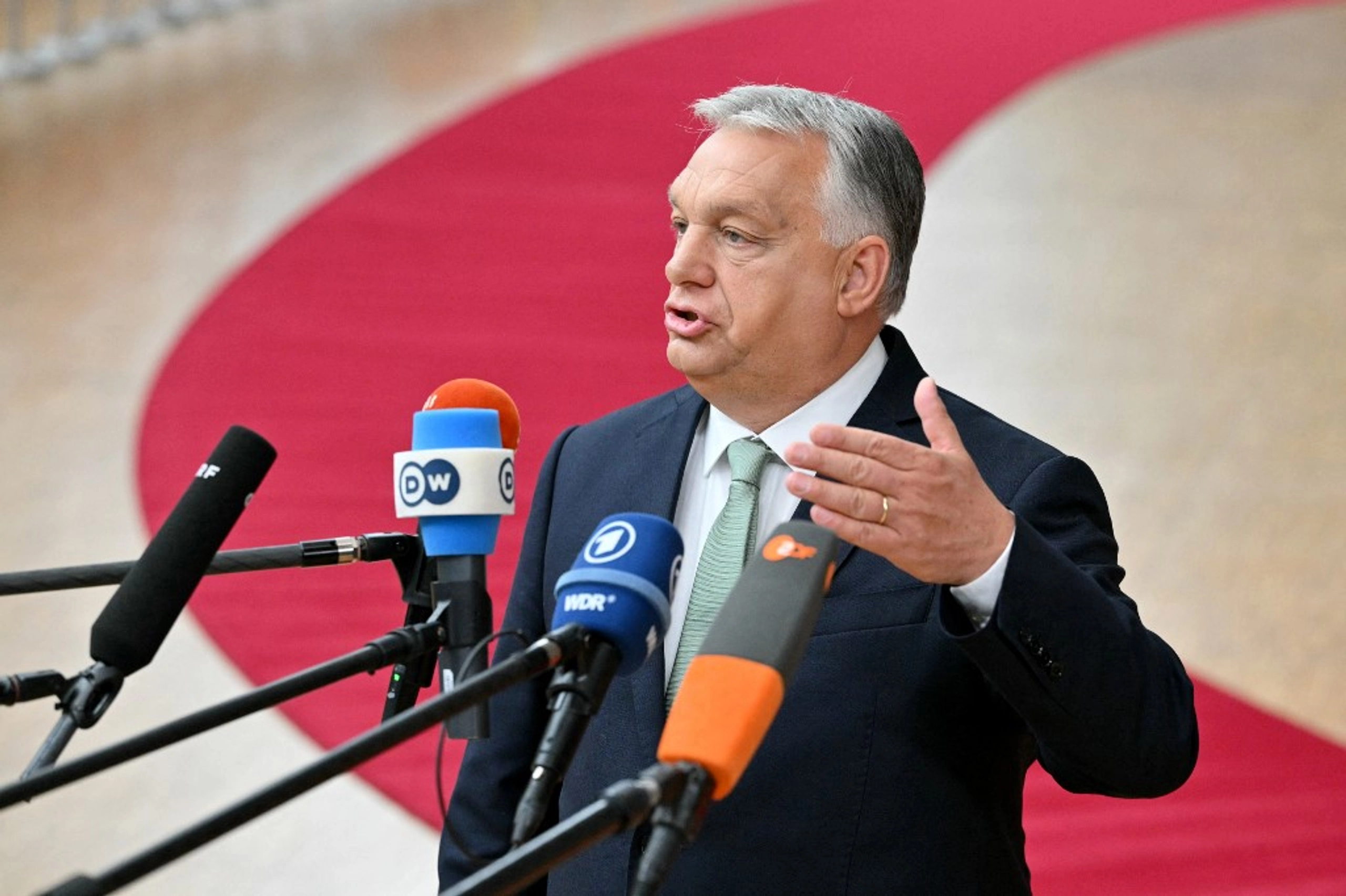 Орбан після зустрічі з Путіним заявив, що Україна має стати «буферною державою»
