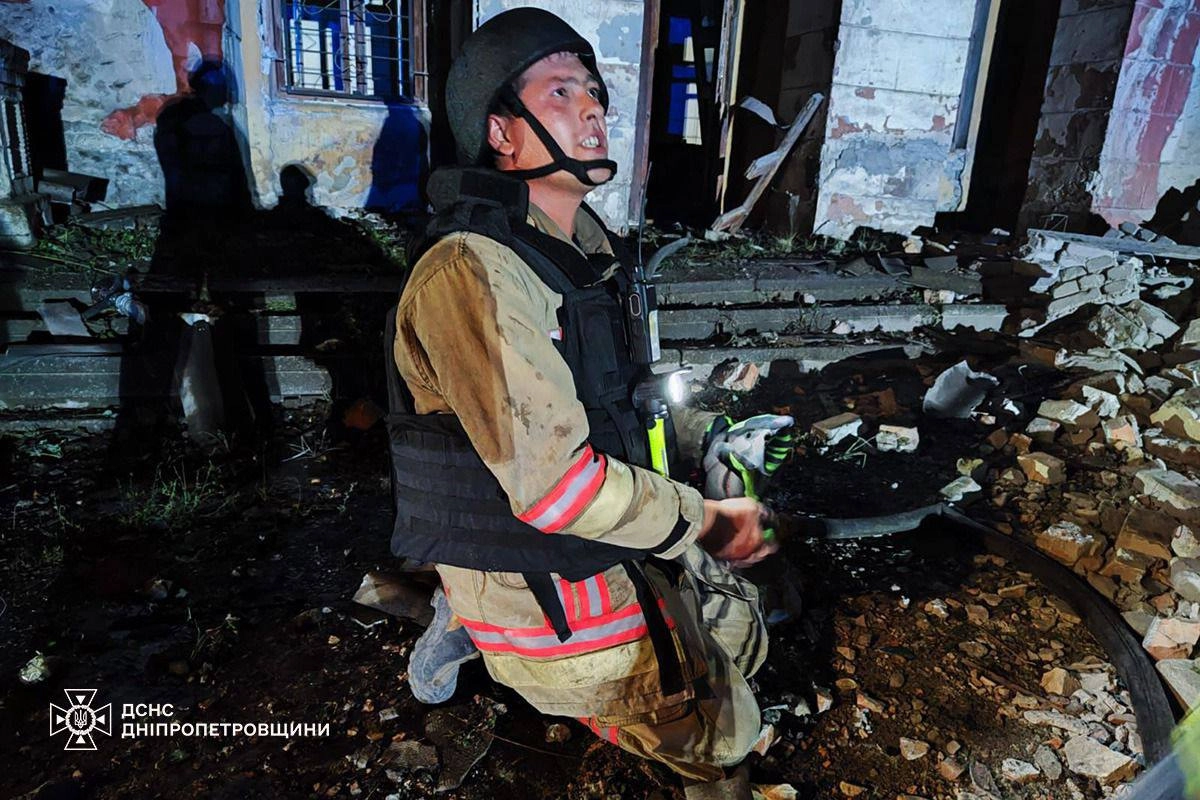 Russia Bombs Prison, Hits Maternity Hospital, Killing 22 and Injuring 85 Across Ukraine