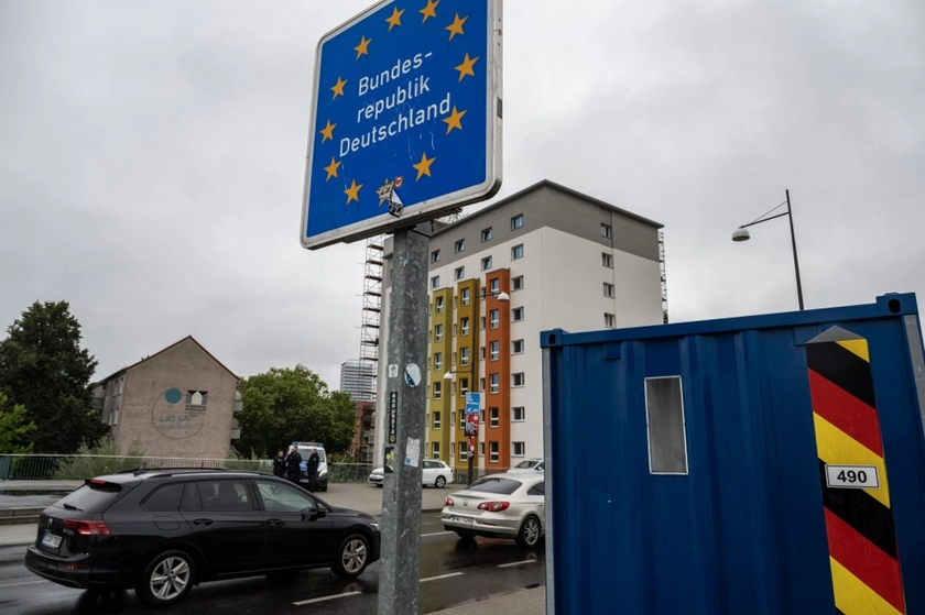 У жовтні ЄС запустить нову систему контролю перетину кордонів