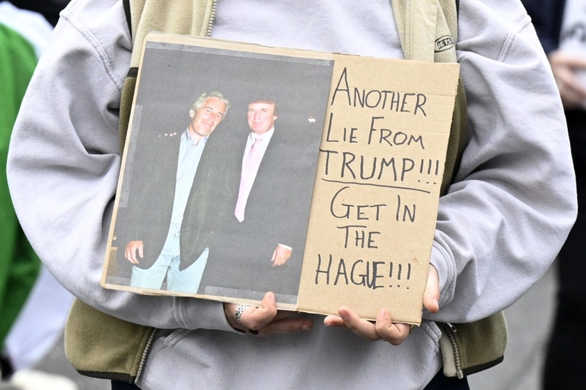 Thousands Protest in London over Trump UK Visit