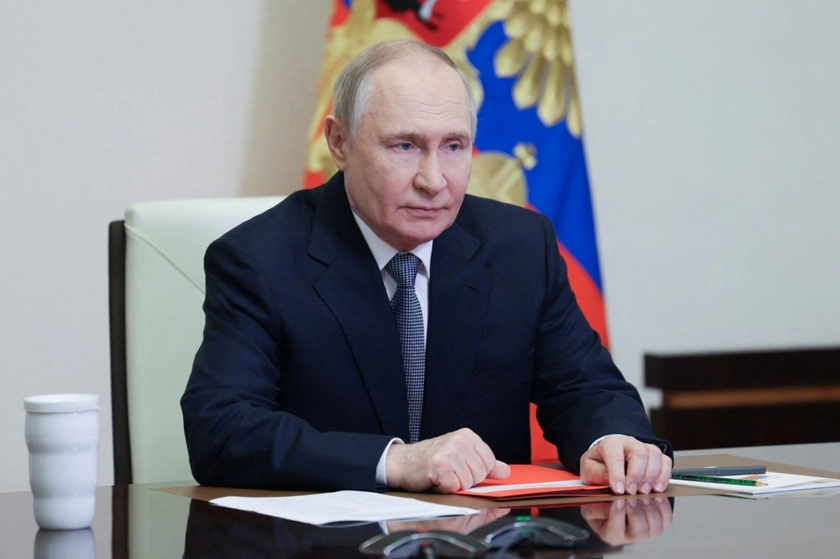 Putin Signs Law That Fines Online Searches For ‘Extremist’ Content