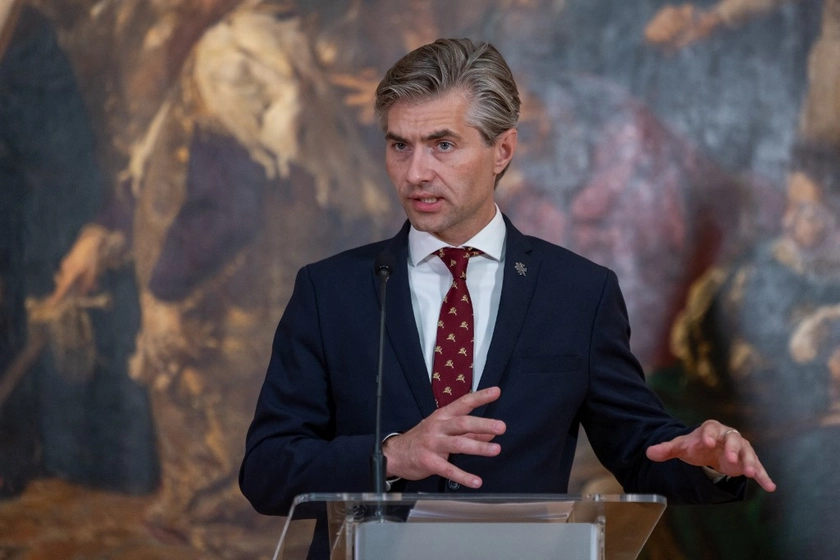 Lithuania Calls for NATO Action After Explosive-Laden Russian Drone Crosses Border