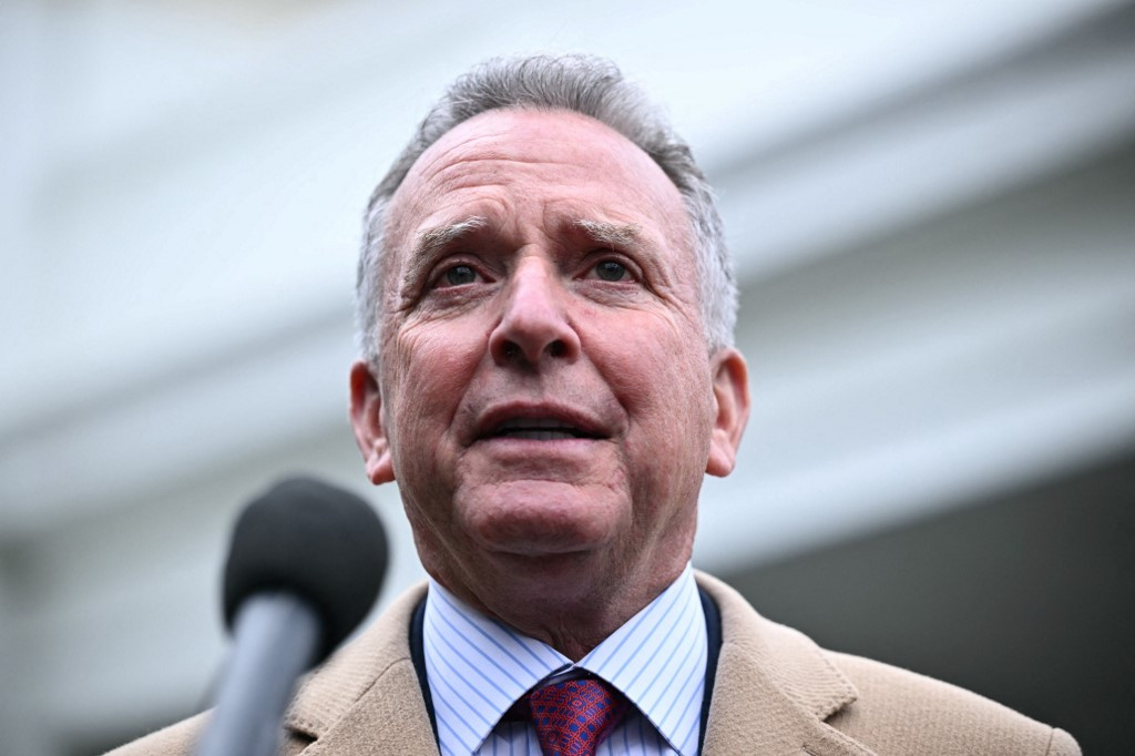 Nuclear Subs, Sanction Threats, and a Trump Deadline: US Envoy Heads to Moscow for High-Stakes Talks