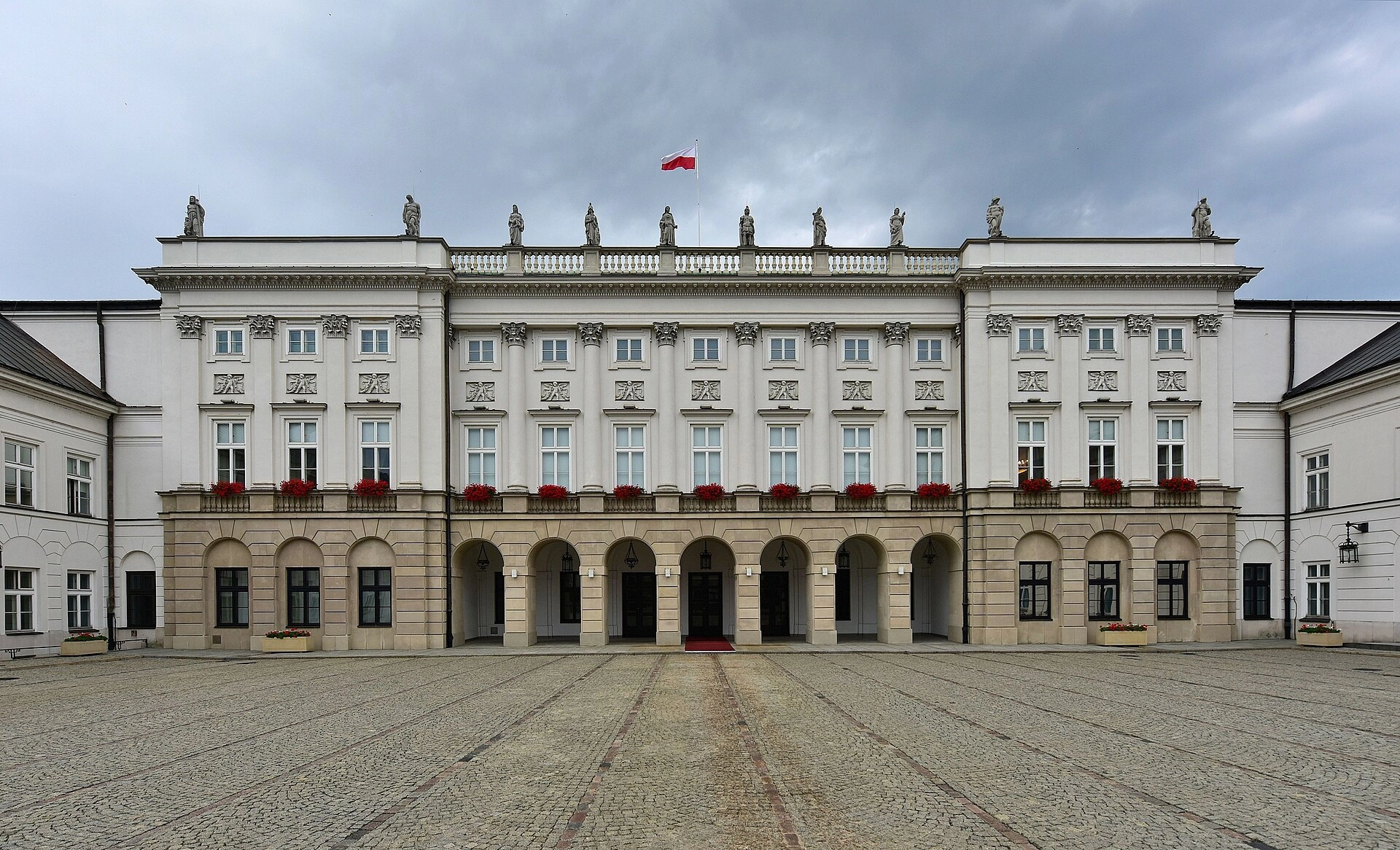 What are the Role and Powers of the Polish President?