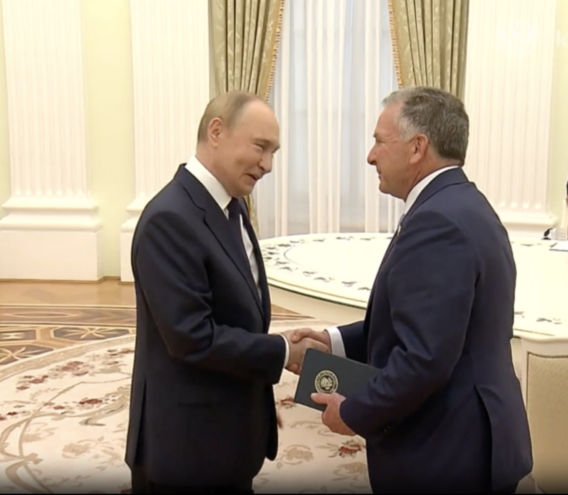 Putin Holds Talks With Trump’s Envoy in Kremlin