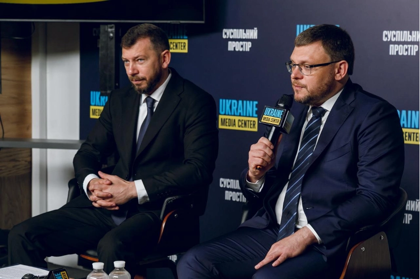 Threat of Leadership Ouster Hangs Over Ukraine’s Anti-Corruption Agencies