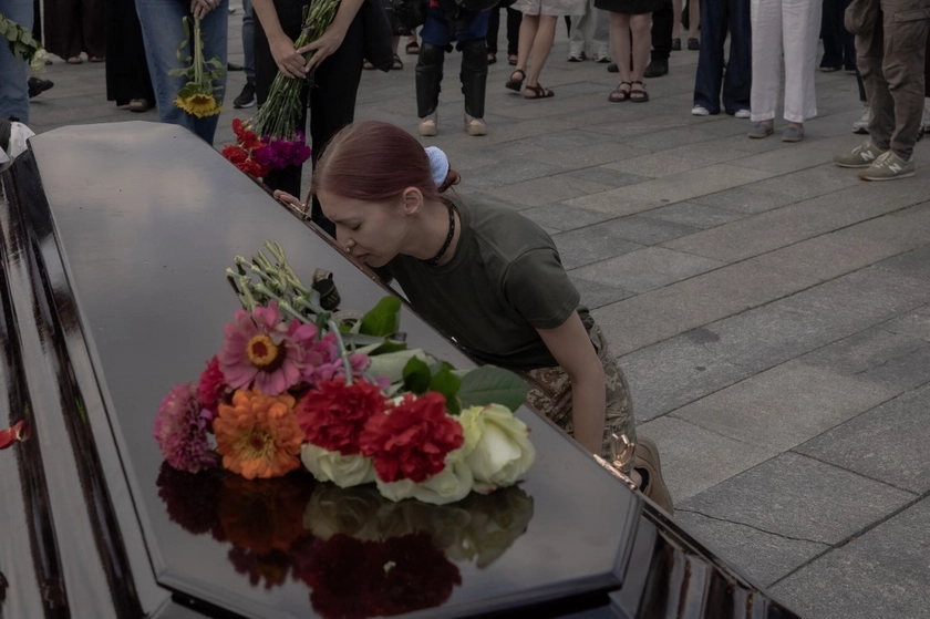 Funeral for Ukraine Reporter Who Suffered ‘Torments’ in Russian Captivity