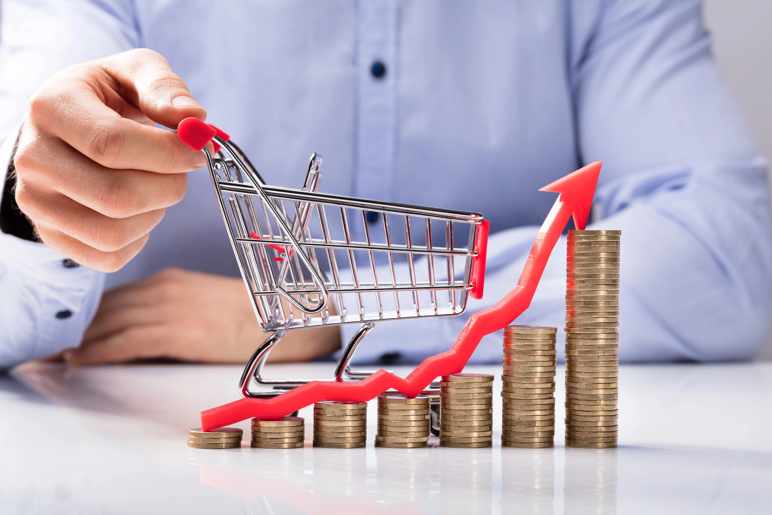 Inflation Decreases by 0.2% in July, Not Rushing to Fall