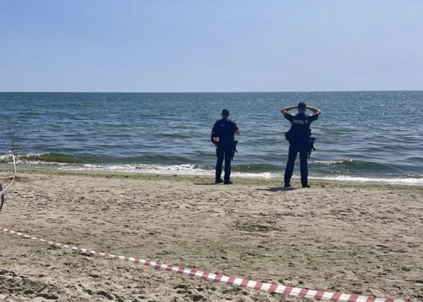 Sea Mines Kill 3 Swimmers in Seaside Resort Outside Odesa
