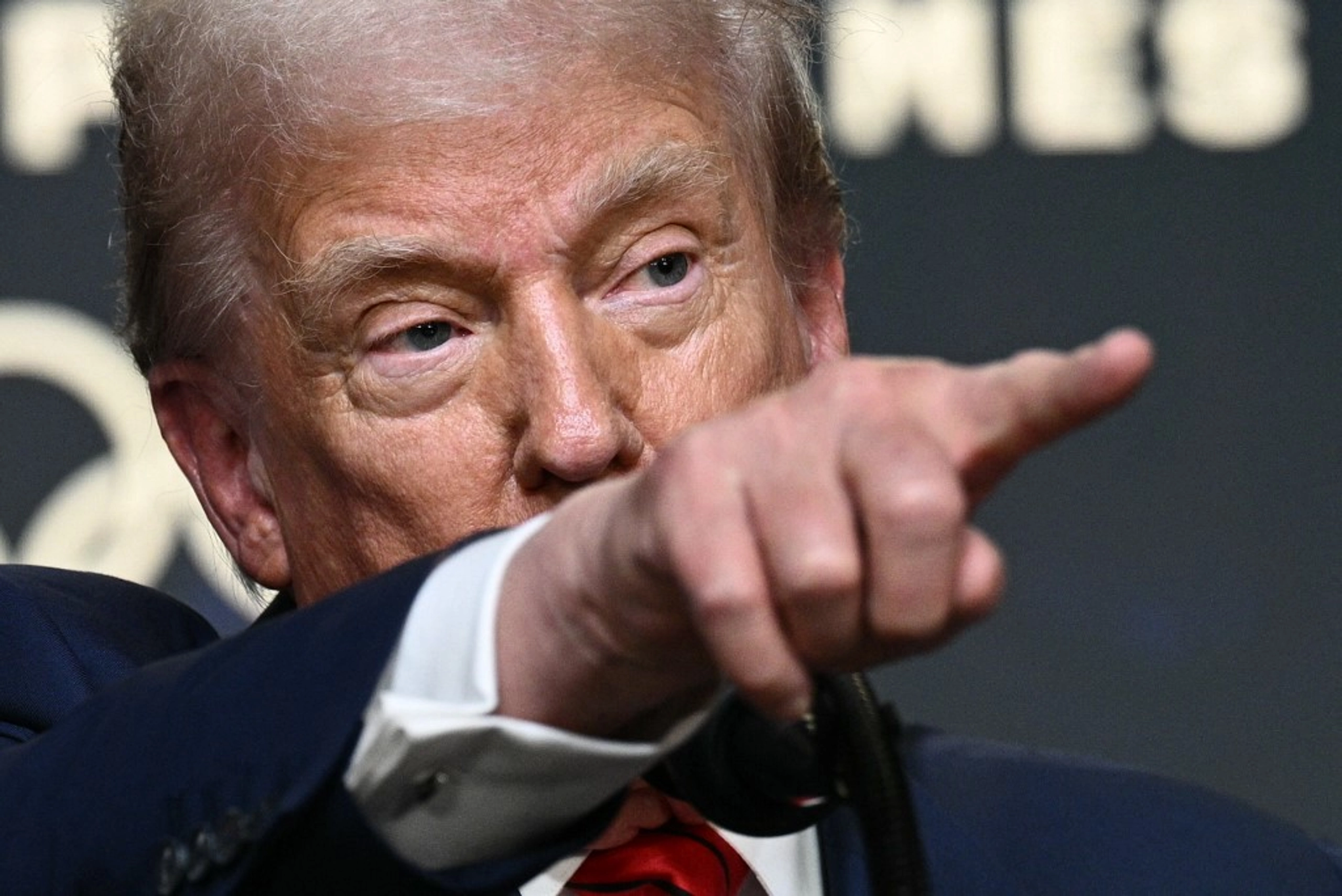 Politicians, Experts Convinced that Trump Will Try to Force Ukraine to Make Concessions to Russia