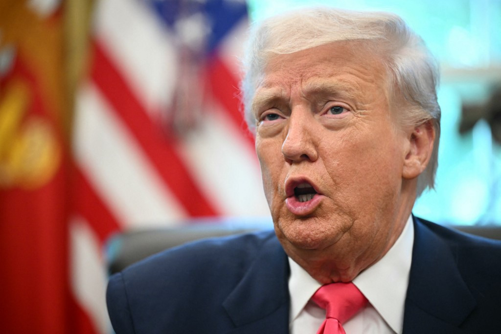 Trump Urges Europe to End Russian Oil Imports, Punish China