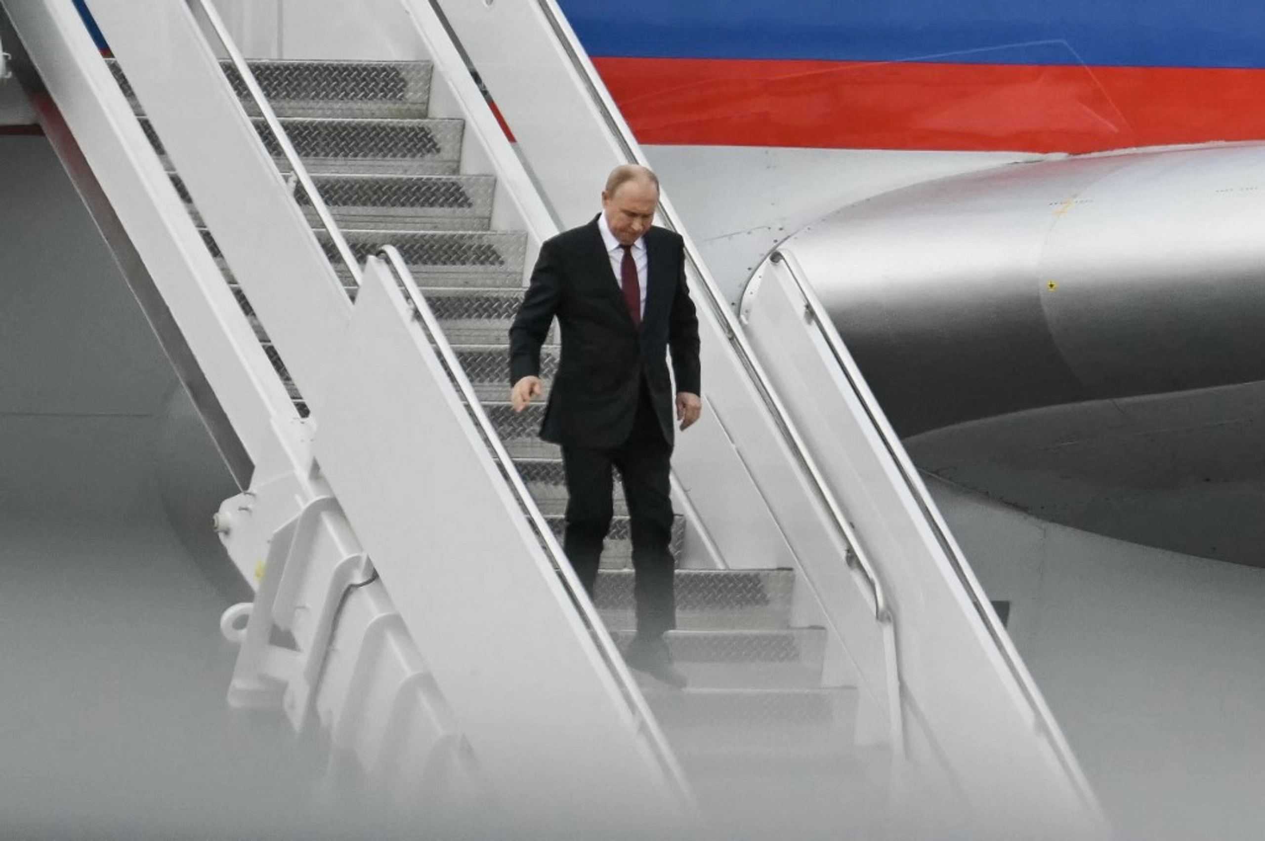 Trump, Putin Shook Hands