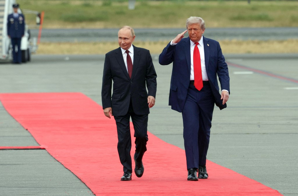 Trump-Putin ‘Peace’ Summit Overshadowed as Russia Launches Air Attack on Ukraine