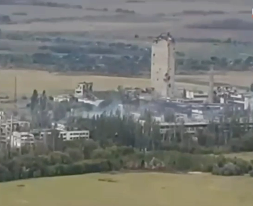 WATCH: 2 Russian Soldiers in 1 Shot – Ukraine’s ‘Ghost’ Sniper Unit Scores Longest Kill at 4,000m