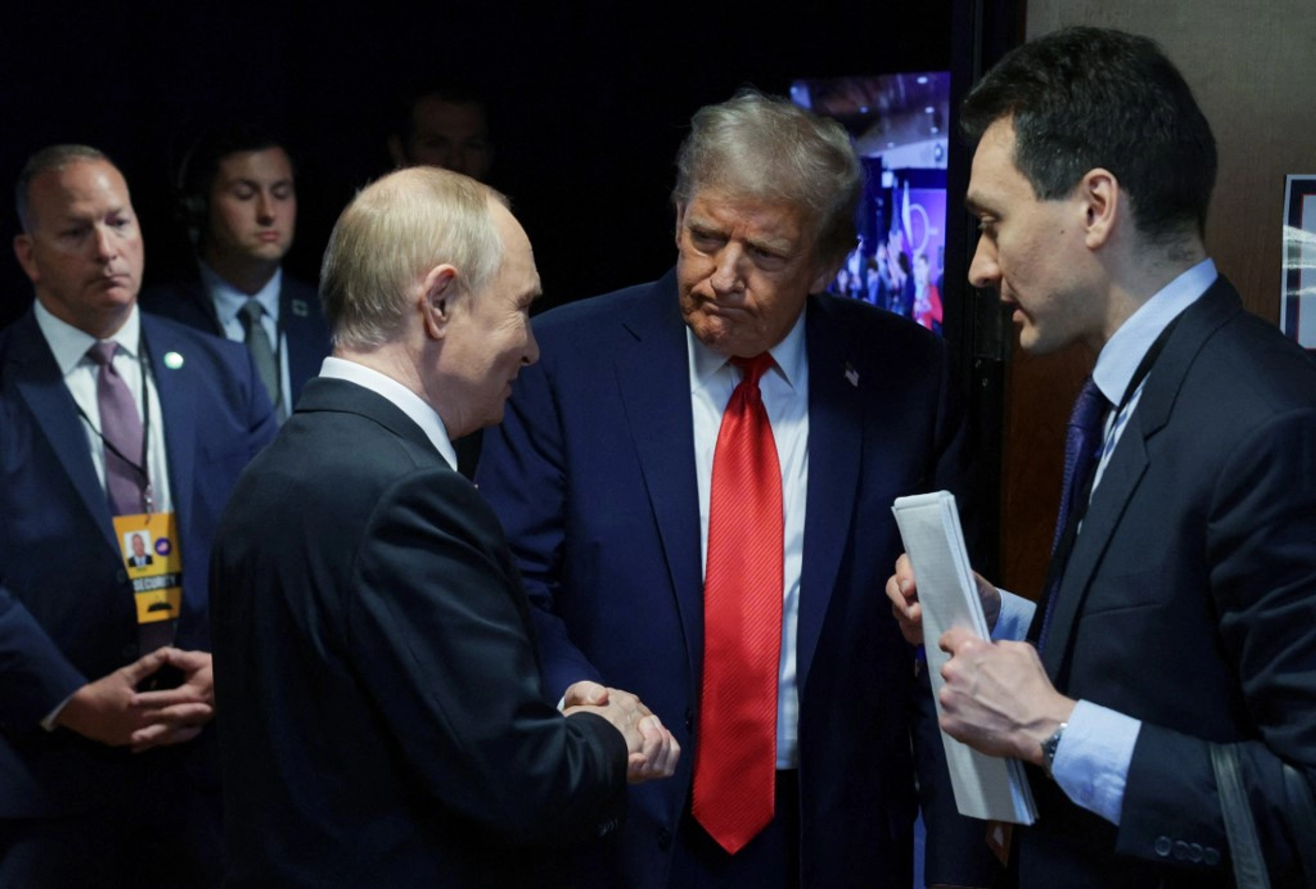 Ukrainians See ‘Nothing’ Good From Trump-Putin Meeting