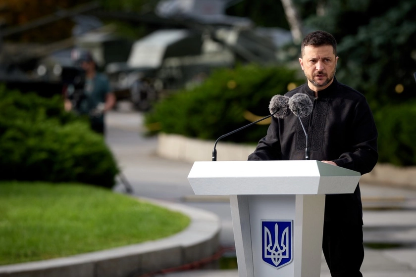 Зеленський: для далекобійних ударів Україна використовує власну зброю і не узгоджує цілі зі США