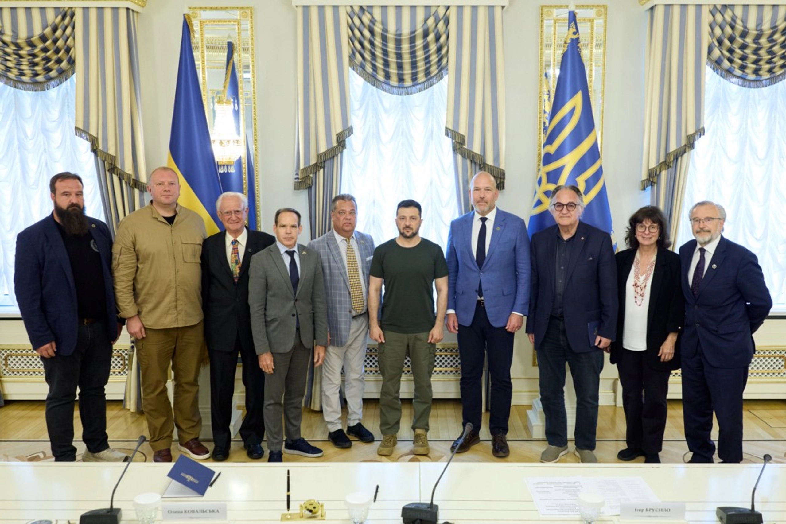 Перші три країни ЄС з подвійним громадянством для українців — Зеленський