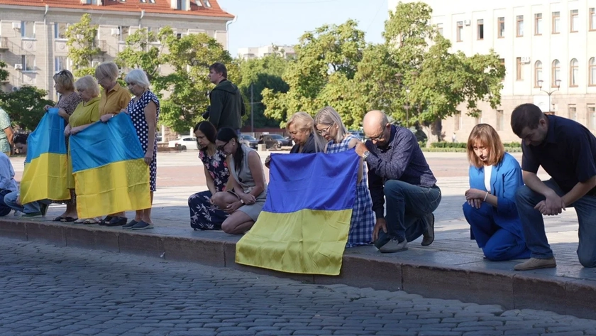 У Кропивницькому попрощалися із загиблим пілотом МіГ-29 Сергієм Бондарем
