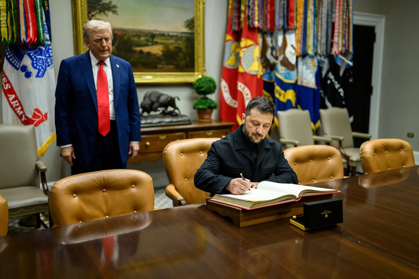 Trump Still Pushing for Zelensky-Putin Summit, But Obstacles Remain, US Officials Say