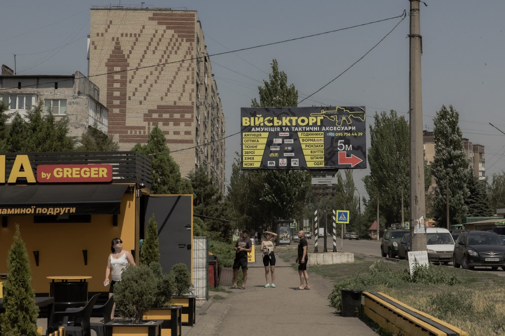 Calling Dobropillya, Szemtöl-szembe láttam öt!, Smoked ‘Em Again