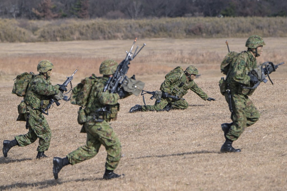 US Discussing Deploying Private Military Firms to Ukraine