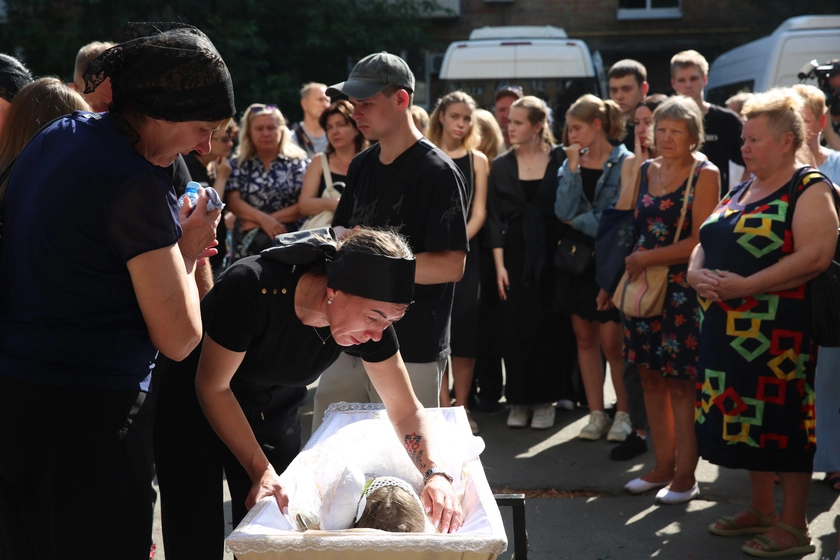 Kyiv Mourns 2-Year-Old and Mother Killed in Deadly Russian Attack