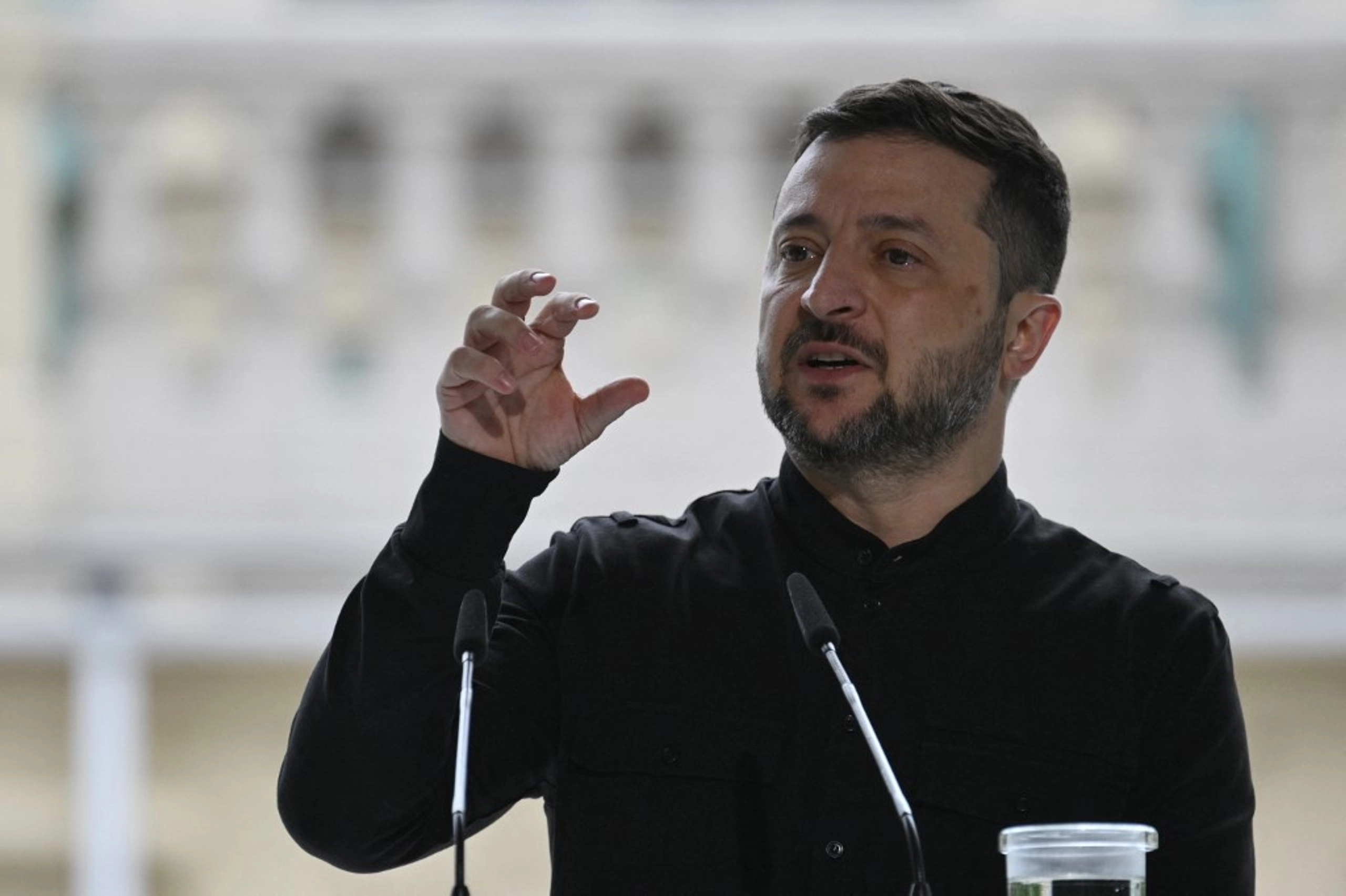 Зеленський: Путін захопив Крим, щоб використовувати його як військову базу