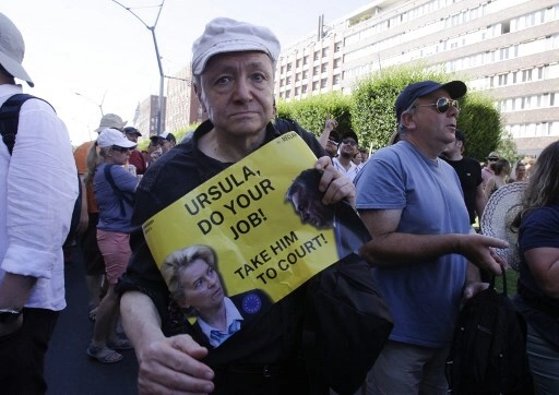 “Незаконний” план прийняття України в ЄС