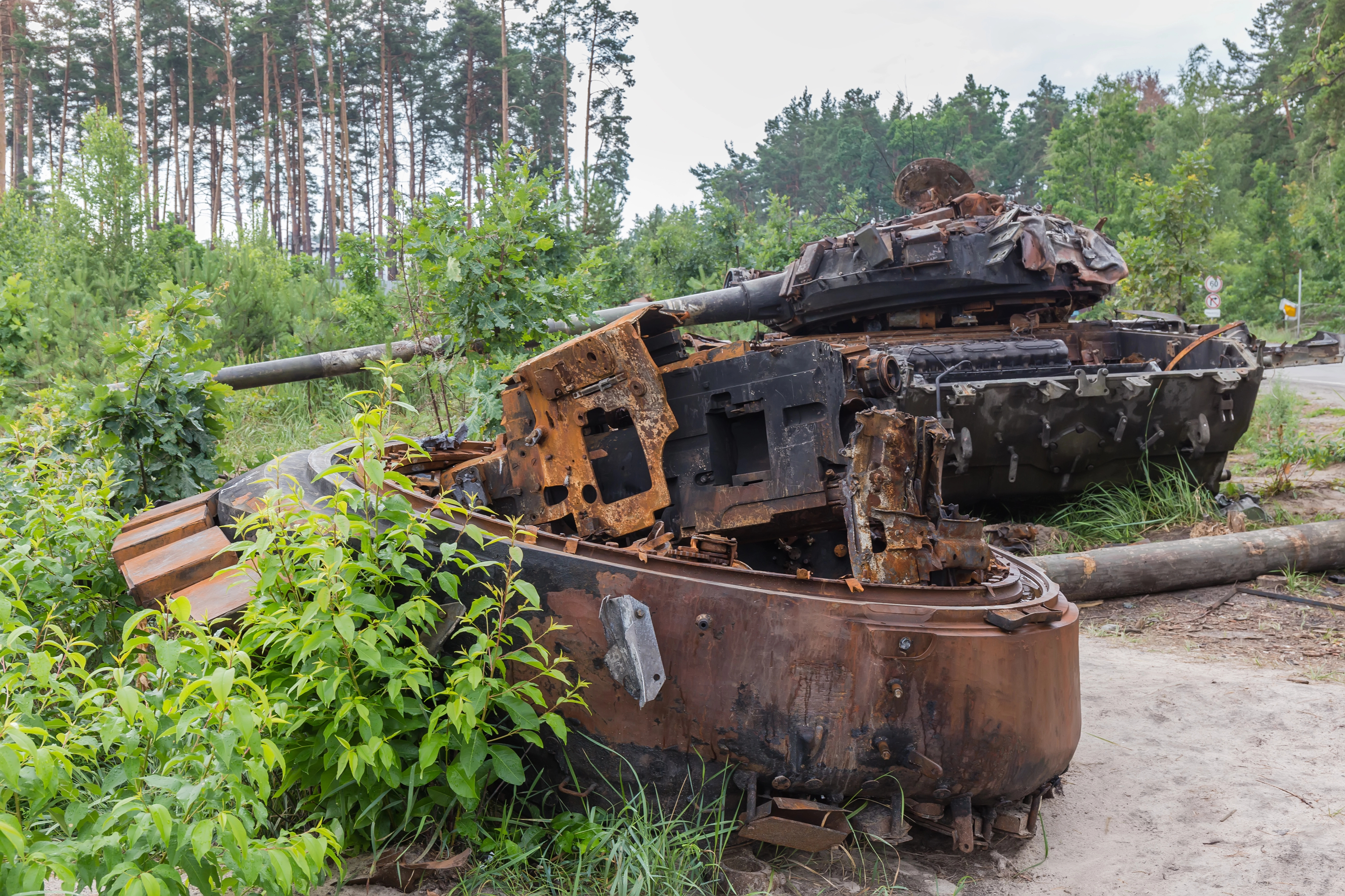 EXPLAINED: Russia's Tank Losses Dropped This Summer – Why?