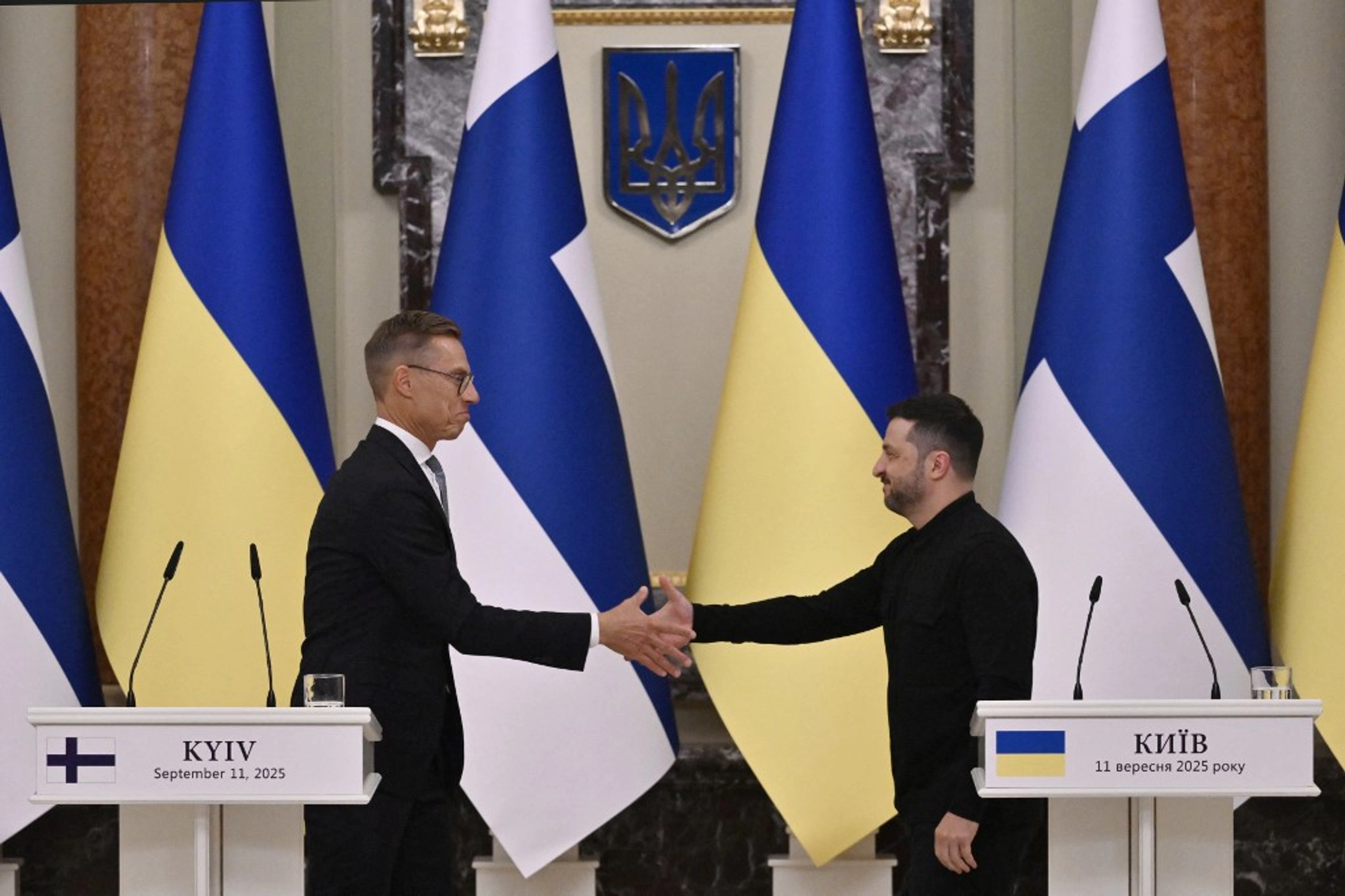 Зеленський і Стубб обговорили відповідь на провокації Росії