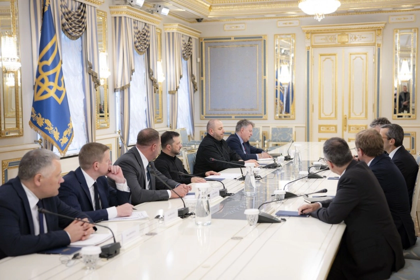 Ukraine Ready to Share Experience with NATO and Contribute to Collective Defense – Zelensky
