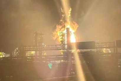 Ukraine Ignites Blaze at Leningrad’s Biggest Oil Plant in Drone Attack