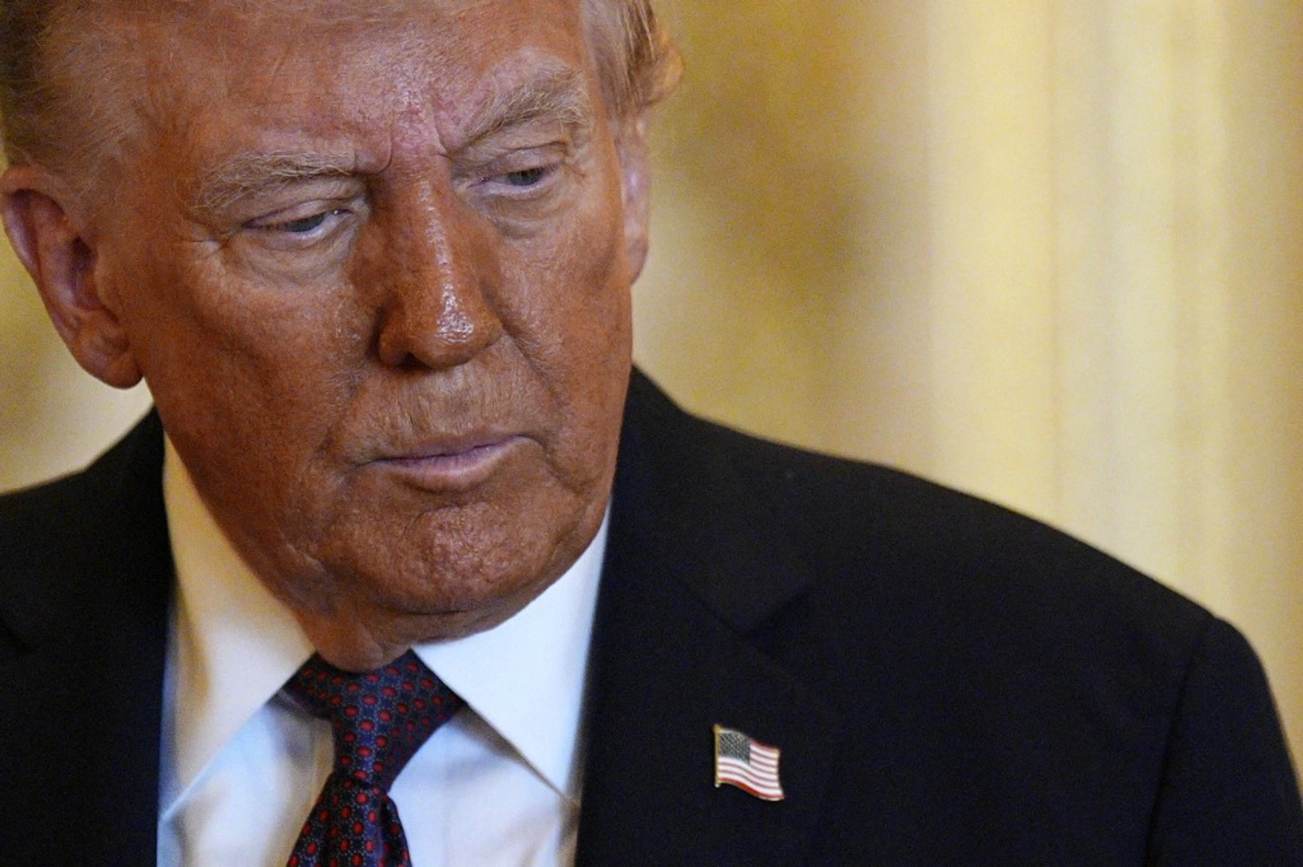 Трамп хоче визнати рух Antifa терористичною організацією