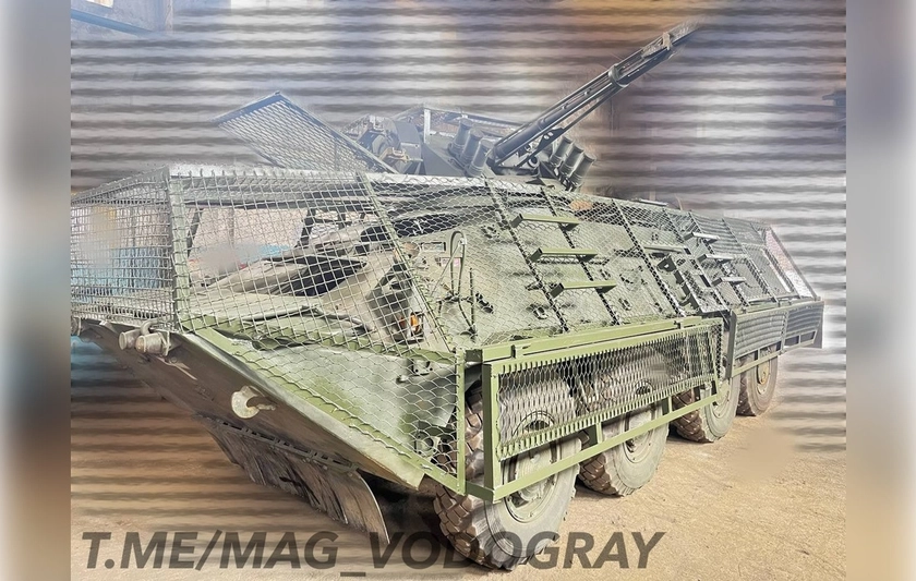 Ukraine Equips BTR-3 Armored Carriers With Custom Anti-Drone Armor