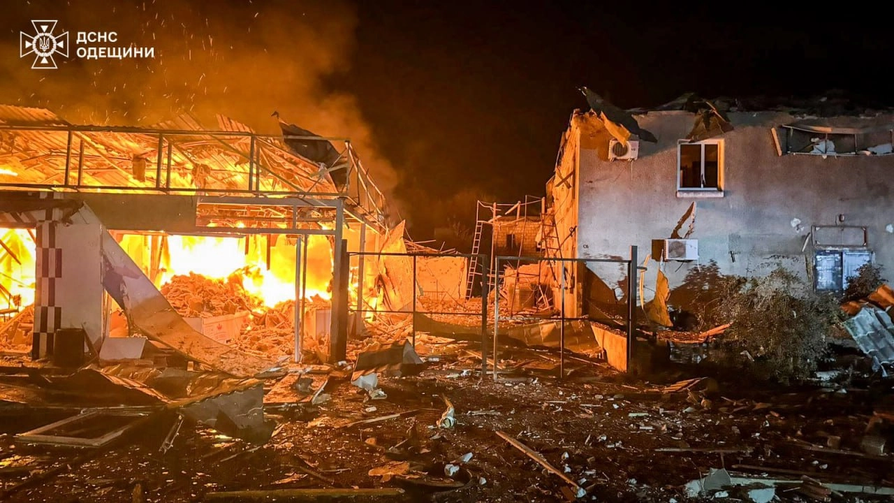 Russia Strikes Zaporizhzhia, Odesa and Other Regions in Overnight Attacks – At Least Two Killed