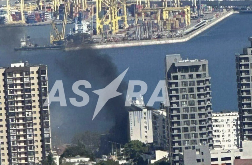 Ukraine Hits Black Sea Fleet in Novorossiysk as Chaos Reported Across Russian Black Sea Regions