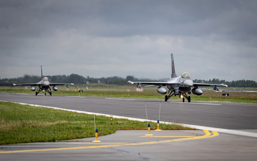 NATO Rushes Air Assets to Baltic as Drone Swarms Test European Defenses