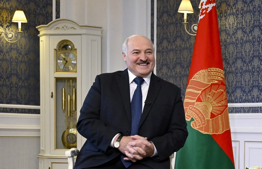 Belarusian President Mocks Poland’s Airspace Warning