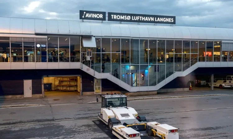 У Норвегії пасажирський літак розвернувся через невідомий дрон