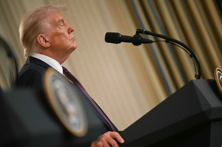 Трамп таки запровадив нові значні тарифи на імпортну деревину та меблі