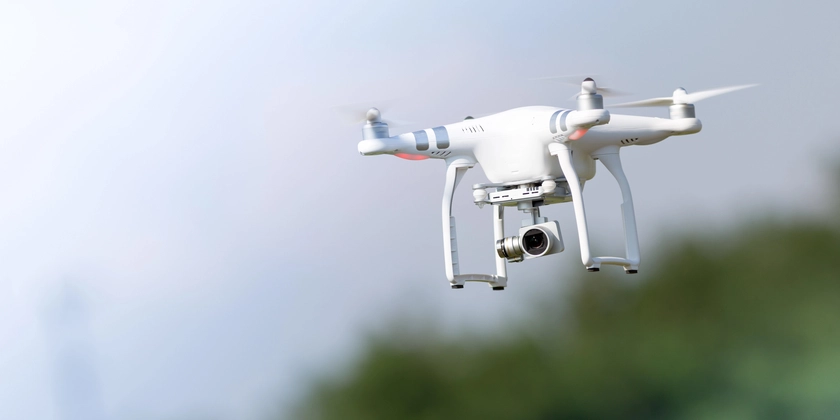 У Німеччині невідомі дрони цілеспрямовано облітали критичну інфраструктуру