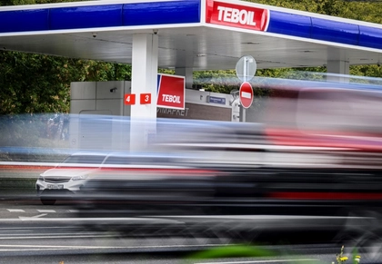 Drone Strikes Shut 38% of Russia’s Oil Refineries, Gasoline Output Falls 1 Million Tons