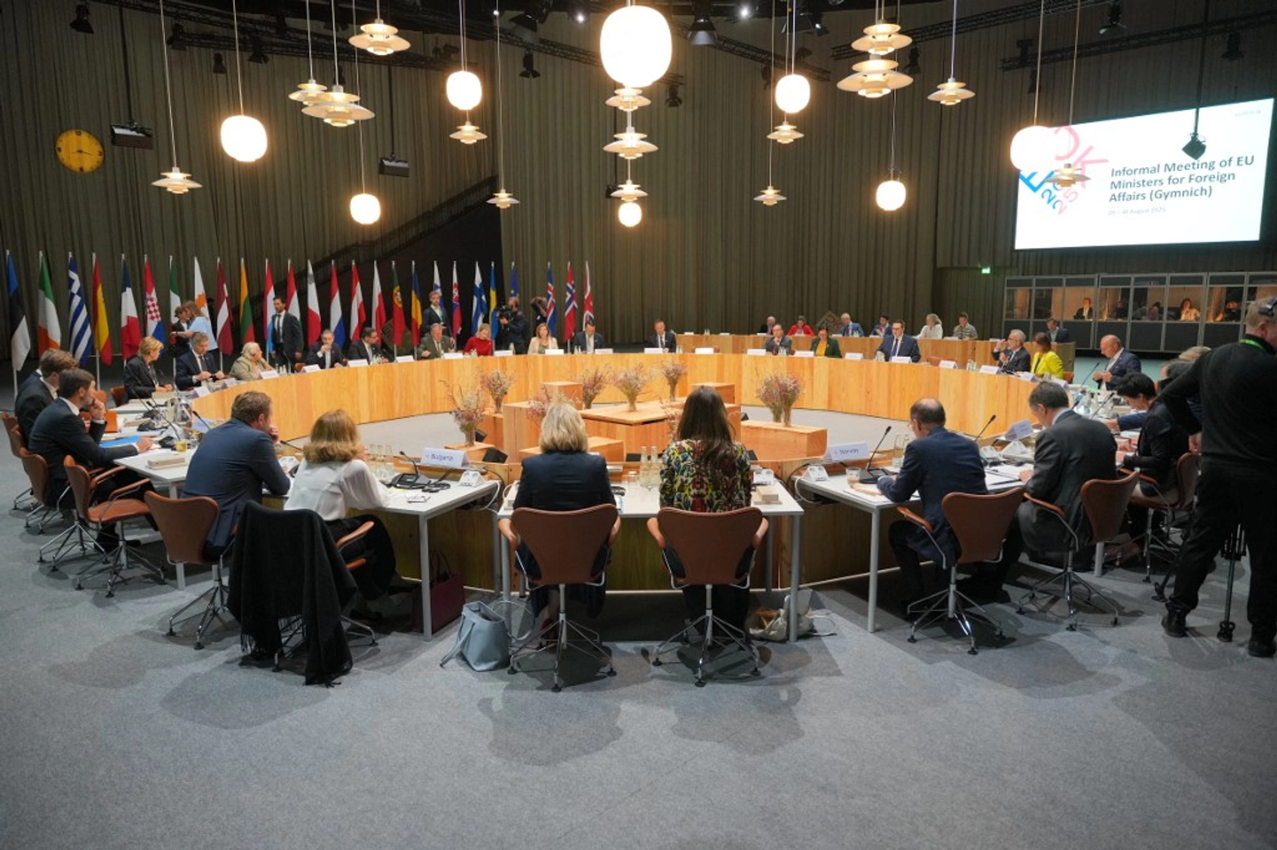 EU Leaders Plot Defence Boost in Shadow of Denmark Drones