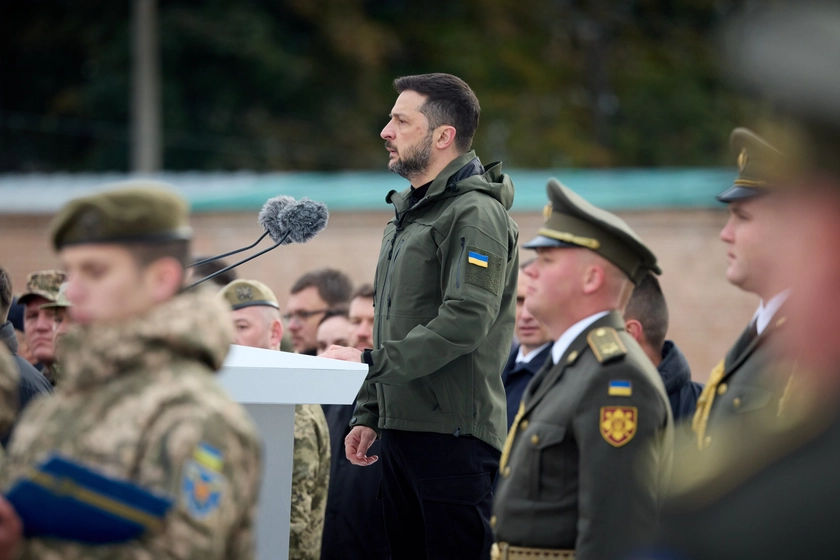 Президент України присвоїв звання героя 16 містам