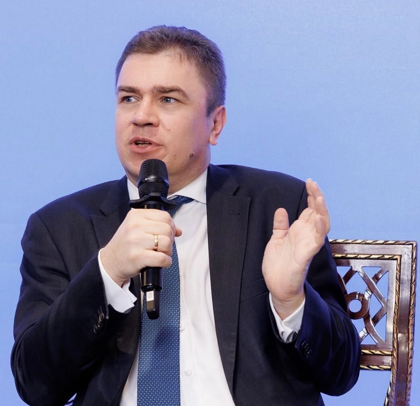 History as Bridge or Wall? Emotions vs. Pragmatism in Polish-Ukrainian Relations