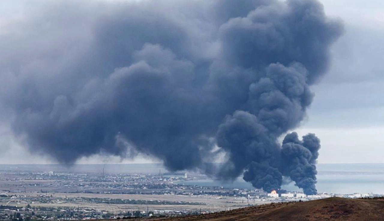 Russian Authorities Erase Massive-Fuel-Tank-Farm, Visible-From-Space Fire From Crimea News