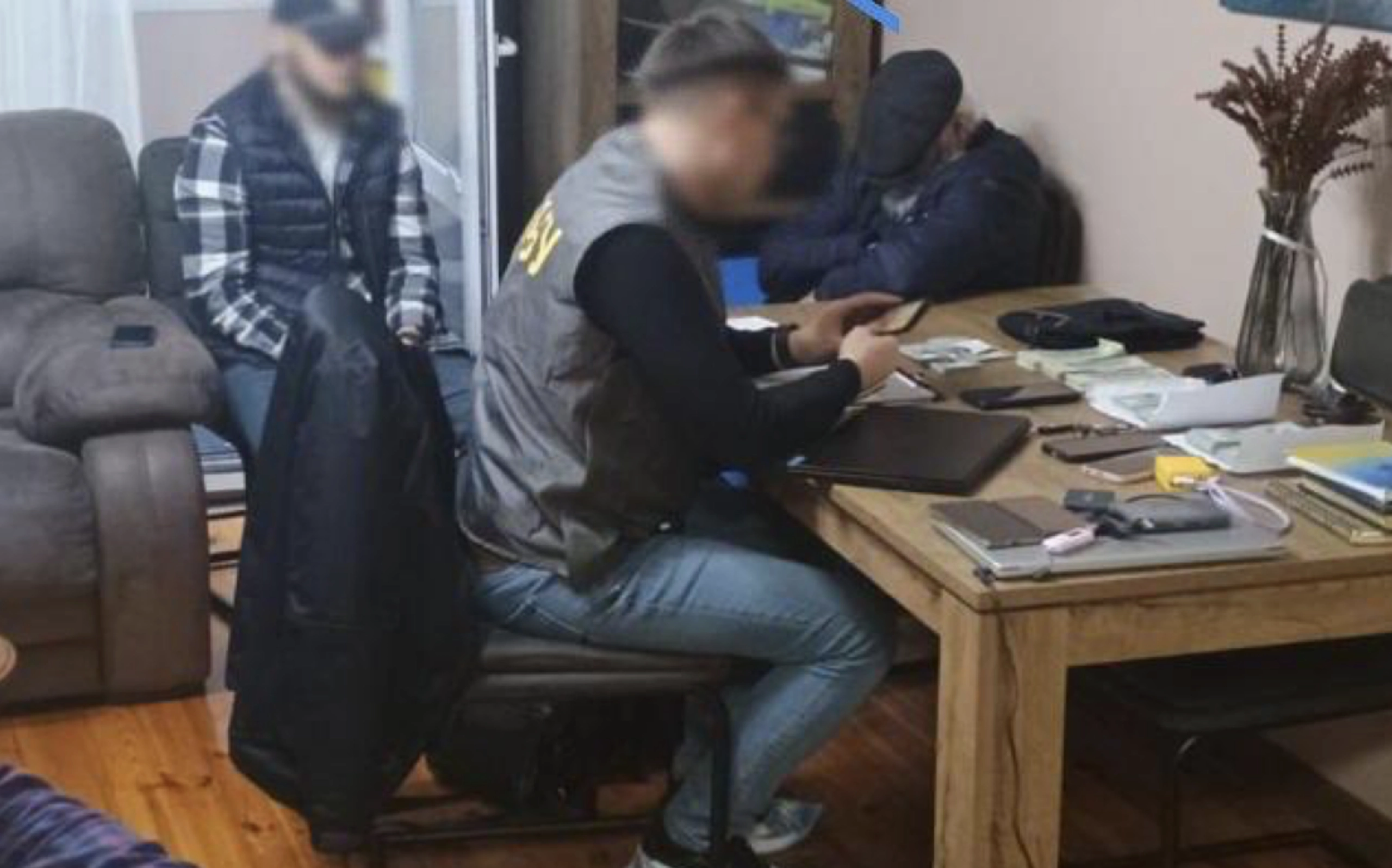 В Офісі Генпрокурора різко відреагували на обшуки у прокурорів